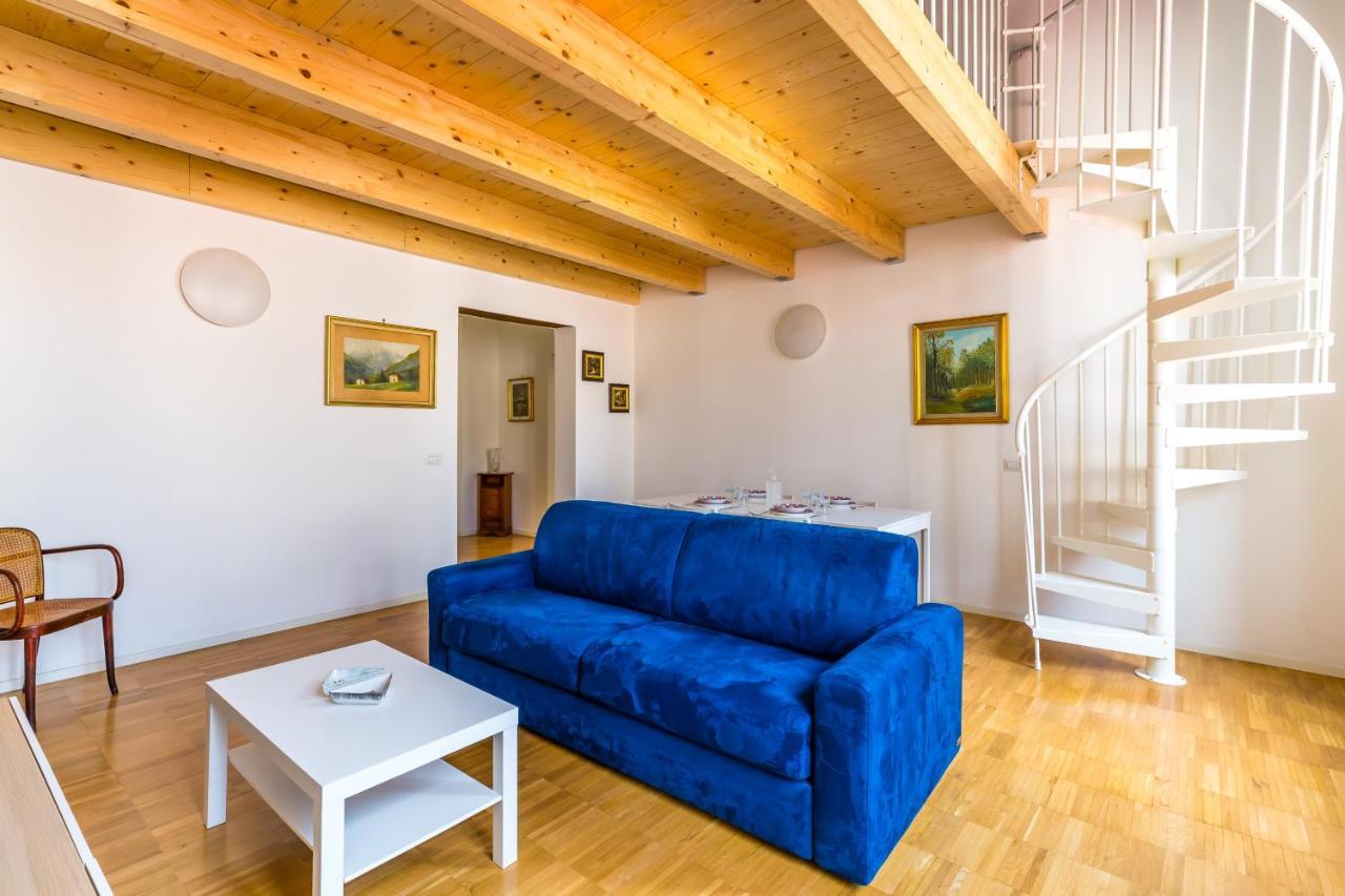 Nova Stylish House In Center By Napoliapartments Extérieur photo