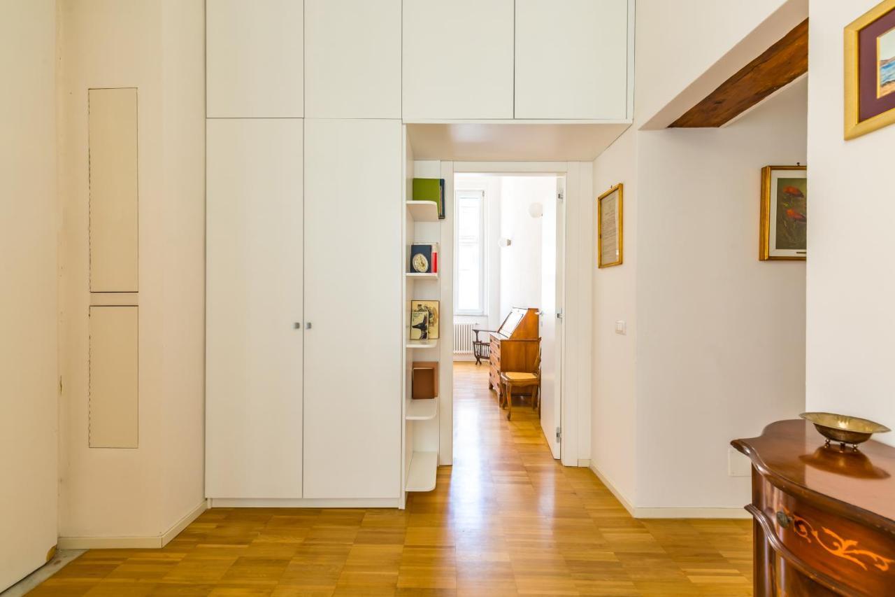Nova Stylish House In Center By Napoliapartments Extérieur photo