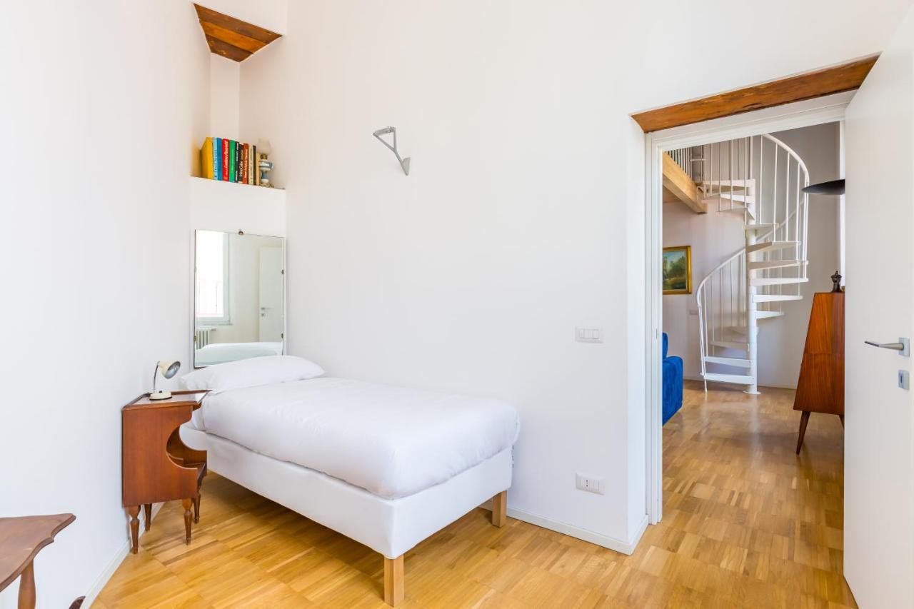 Nova Stylish House In Center By Napoliapartments Extérieur photo