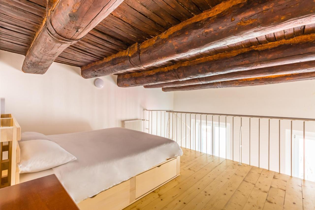 Nova Stylish House In Center By Napoliapartments Extérieur photo